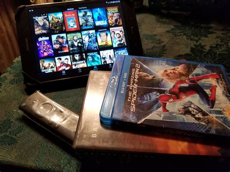 Media Items Examples 的图像结果