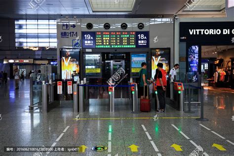 上海虹桥高铁站检票口,交通运输,科学技术,摄影,汇图网www.huitu.com