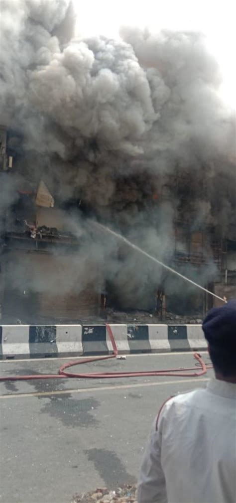 Fire tenders rushed to control the blaze at South Delhi's Lajpat Nagar ...