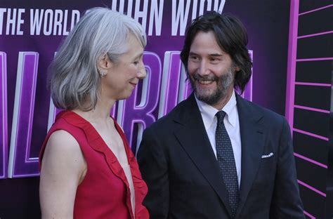 Svi komentari - Kijanu Rivs slučajno pokrenuo glasine o tajnom venčanju ...