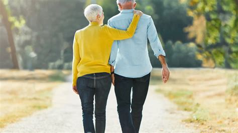 ¿Tienes el "carnet de jubilado"? Estos son los beneficios y descuentos ...