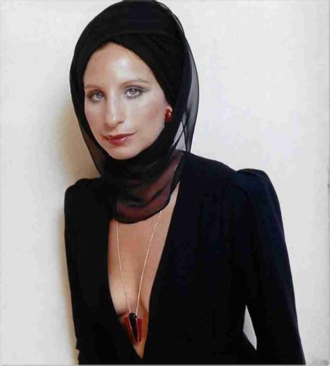 Barbra Streisand Net Worth, Bio, Height, Family, Age, Weight, Wiki - 2022