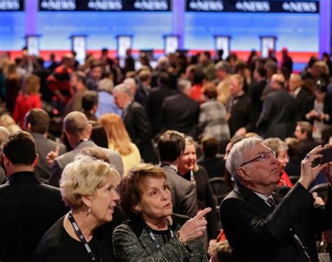 Republicans Begin Final Debate Before New Hampshire Votes | Newsmax.com