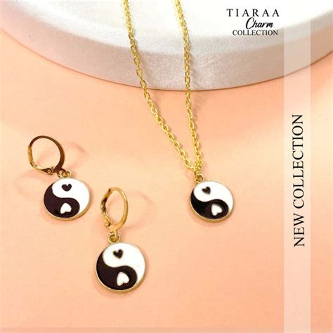 Black & White Heart Pendant Charm Necklace Set – Tiaraa
