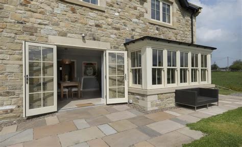 To Adjust PVC Window 的图像结果