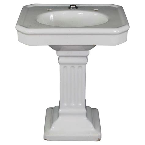 Victorian Pedestal Sink in Cast Earthenware with White Porcelain Glaze ...