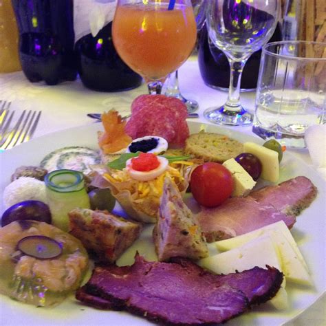 POPASUL DOMNESC VORONET (Gura Humorului) - Inn Reviews, Photos, Rate ...