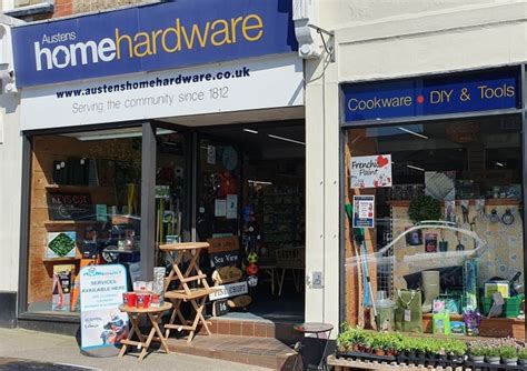 Local Hardware Store 的图像结果