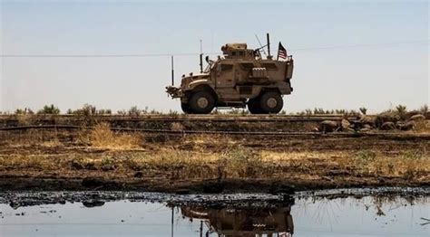美军车队强闯叙利亚村庄被驱逐 此前多次曝“偷油”丑闻 - 要闻 - 安徽财经网