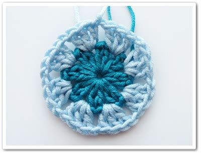 African Flower Square Tutorial 的图像结果