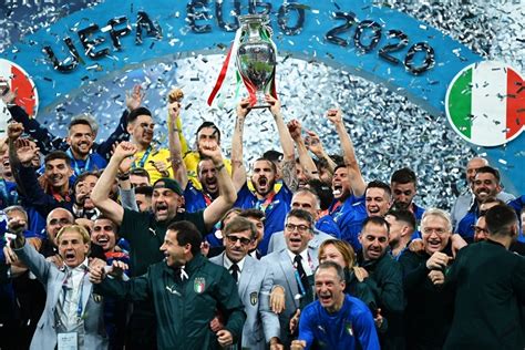 2020欧洲杯收官 意大利点球战胜英格兰夺得冠军_图片频道_财新网
