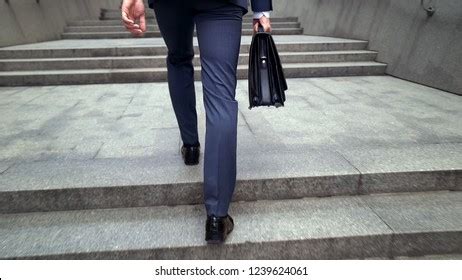 Step Ladder Brainstorming Image 的图像结果