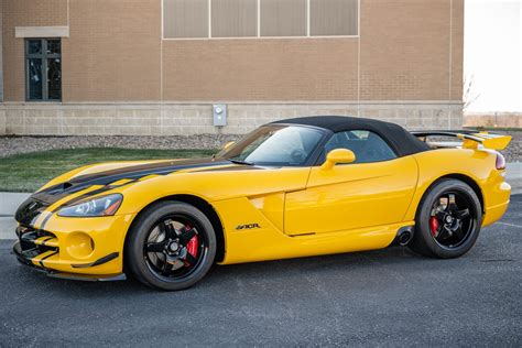 No Reserve: 2,200-Mile 2010 Dodge Viper SRT-10 Roadster ACR for sale on BaT Auctions - sold for ...