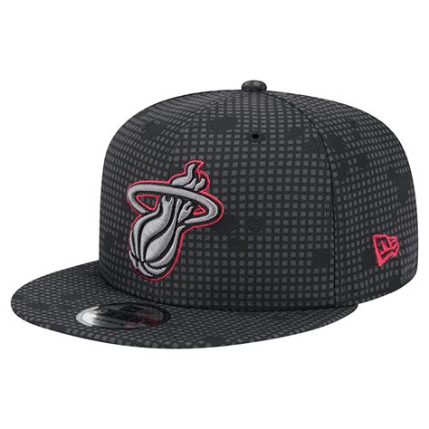 Men's New Era Black Miami Heat Midnight Ink Pop Outline 9FIFTY Snapback ...