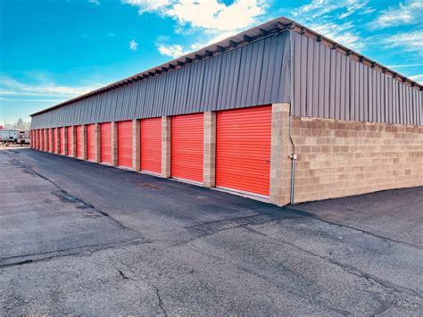 Tips For Moving Your Things Into A Self-Storage Unit | Bit Rebels