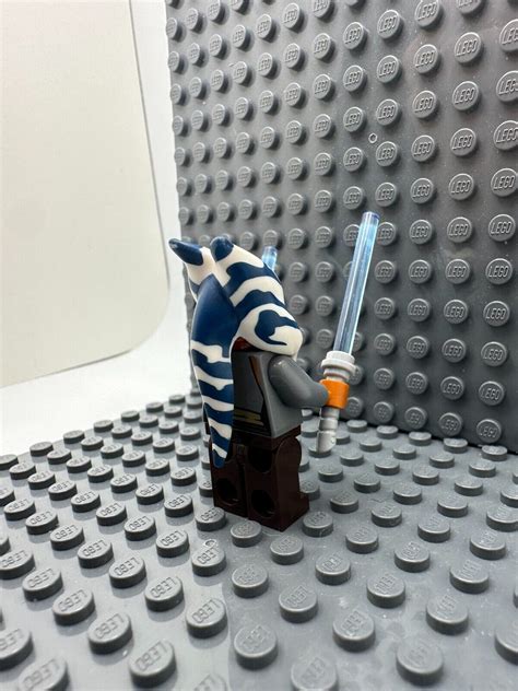 LEGO (sw0759) Ahsoka Tano (Rebels) STAR WARS Minifigure - Authentic See ...