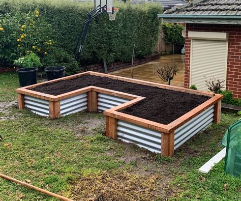 Timber & Corrugated Iron Raised Garden Bed – Big Little Farm