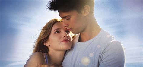 Crítica de Amor a medianoche, película romántica de Bella Thorne