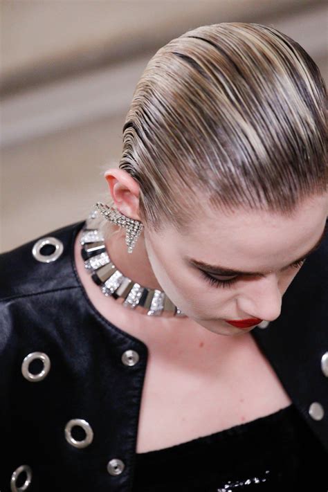 Saint Laurent Fall 2016 Ready-to-Wear Collection | Slick hairstyles ...