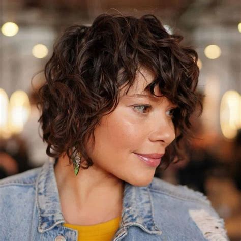 29 Cutest Pixie Cuts for Wavy Hair That Are Trending Right Now