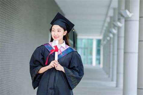 中国留学生毕业后怎样才能留美国工作？