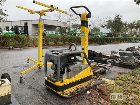 Wacker 5545 Compactor Plate 的图像结果