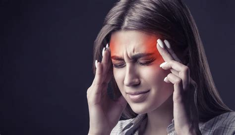 5 Must Try Home Remedies for Headaches - lifeberrys.com