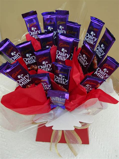 Send Online Dairy Milk Chocolate Bouquet Order Delivery | flowercakengifts