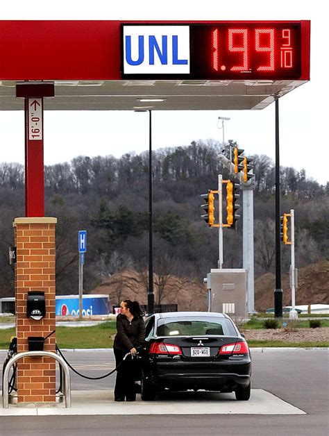 Woodman’s leads gas price plunge in Eau Claire | Front Page | leadertelegram.com