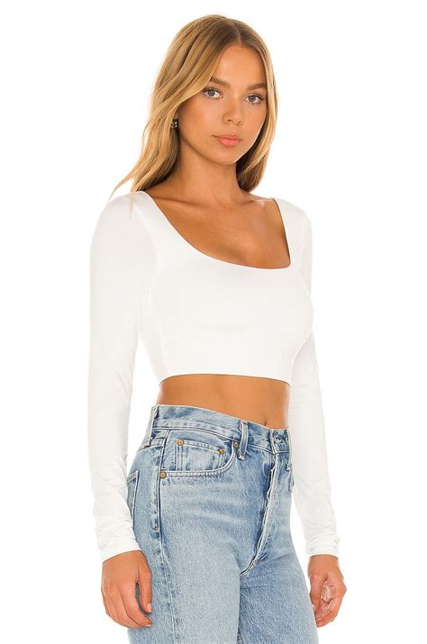 h:ours Hibi Crop Top in White | REVOLVE