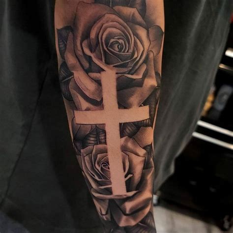 101 Best Cross And Roses Tattoo Ideas That Will Blow Your Mind! - Outsons