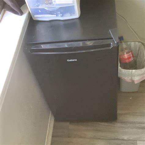 Galanz Mini Fridge for Sale in Fort Worth, TX - OfferUp