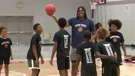 Kevon Looney, Running Rebels partner for Milwaukee unity events | FOX6 ...