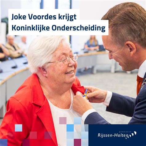 Vanmiddag kreeg Joke Voordes uit Holten een lintje van burgemeester ...