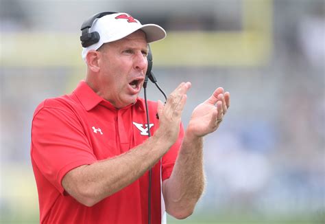Bo Pelini at home with Youngstown State Penguins | wkyc.com