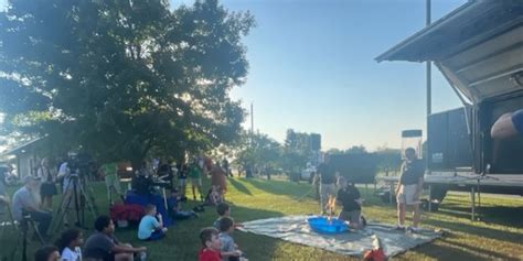 GOOD NEIGHBOR WEEK BLOCK PARTIES: Why getting to know your neighbors ...