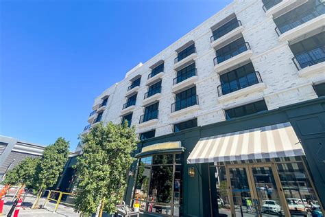 The Global Ambassador Hotel 的图像结果