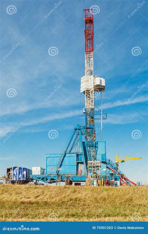 Land drilling rig stock image. Image of drilling, natural - 75901203