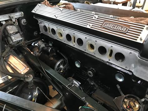 Installing Intake Manifold 的图像结果