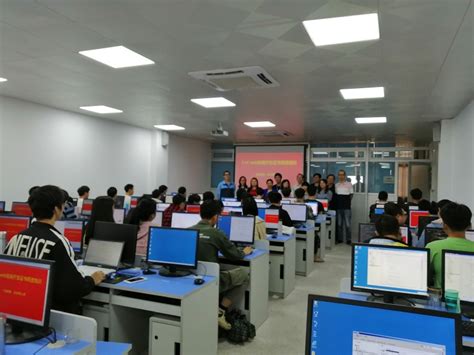 计算机系成功举办1+X试点Web前端开发职业技能等级证书师资培训和学生考前培训
