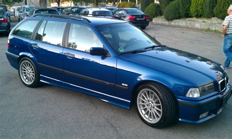 BMW E36 320I Touring M-Edition : Biete