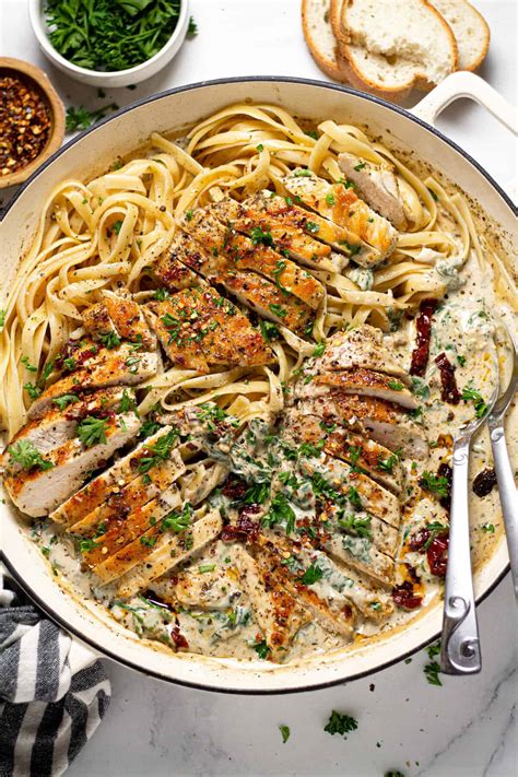 30 Minute Creamy Tuscan Chicken Pasta - Midwest Foodie