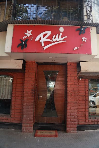 The 16 Best Boutiques in Mumbai | BestMumbai