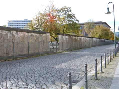 Berlin Wall: Culture of Remembrance - Topos Magazine