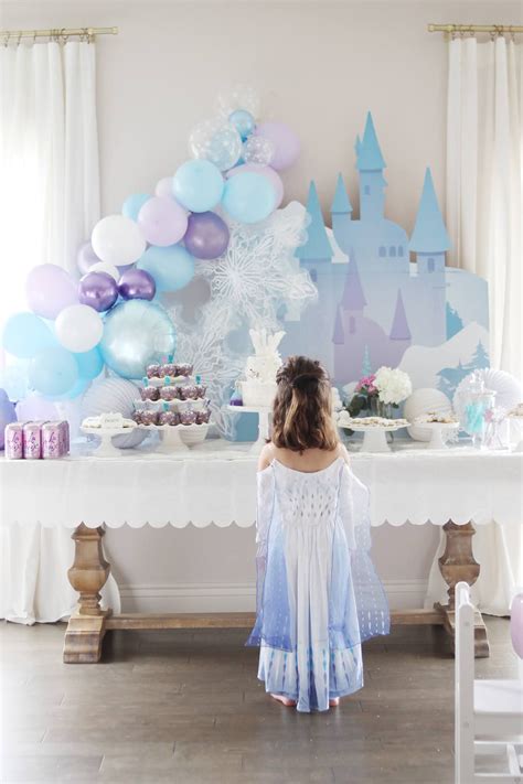 An elegant frozen birthday party frozen birthday party decorations elsa ...
