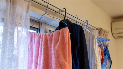 सर्दियों में कपड़े सुखाने में आती है परेशानी तो इन 4 हैक से बिना धूप के ...