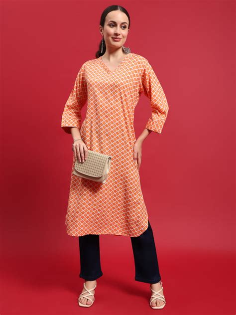 Buy Women’s Clothing, Ethnic Wear Fashion Online