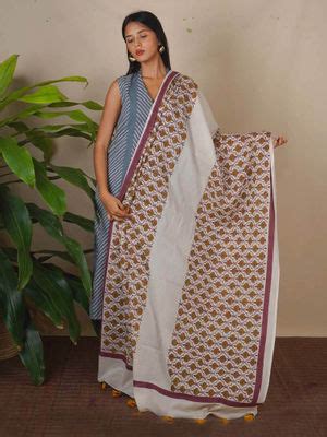 Buy Chidiyaa Whistling Woods Eden White Block Printed Cotton Dupatta Online