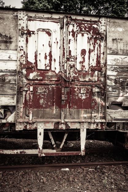 Local Train Closed-Door 的图像结果