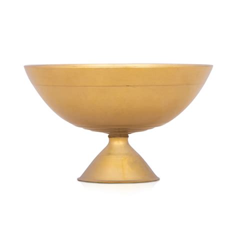 Giri - Nanda Oil Lamp | Brass Pooja Lamp | Akhand Diya — Giri Trading ...